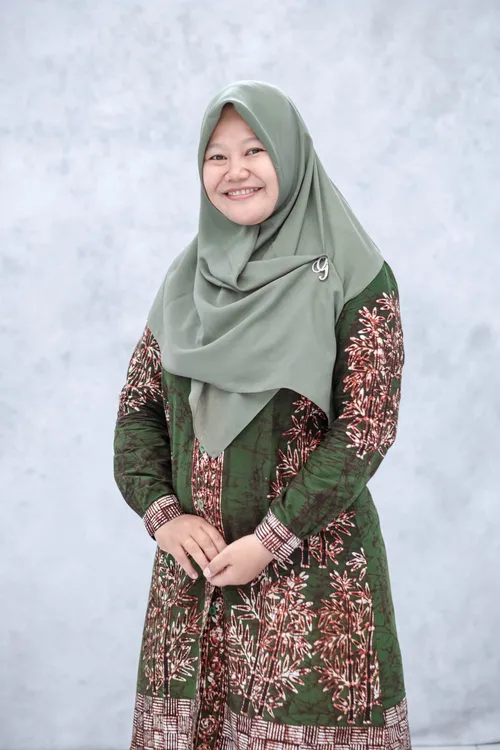foto guru ke Nur Aini Fitriyah, S.Pd