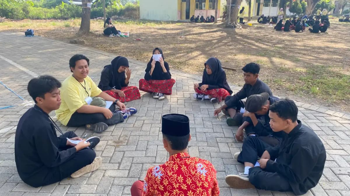 Pelatihan Adaptabilitas Karier Remaja Berbasis Permainan Outdoor