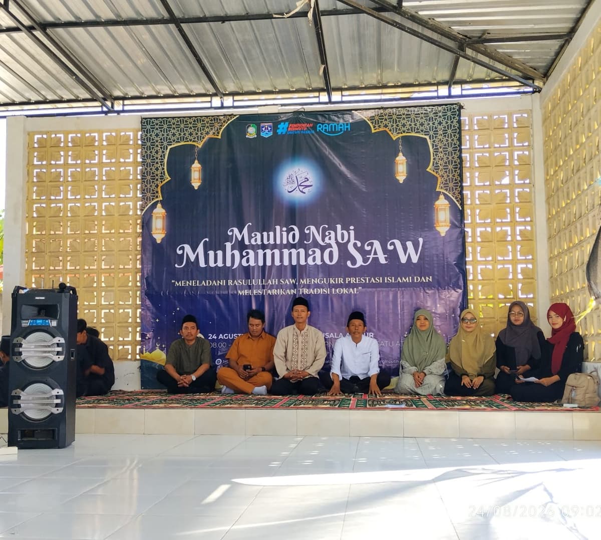 Dua Momentum, Satu S