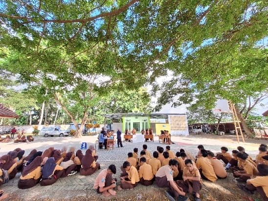 foto para siswa siswi mengikuti lomba cerdas cermat numerasi