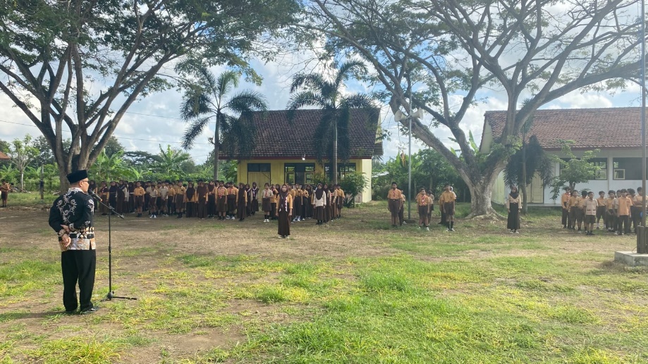 Memperkenalkan Masa Pengenalan Lingkungan Sekolah (MPLS) : Panduan untuk Siswa Baru di SMPN 4 Muncar Satu Atap